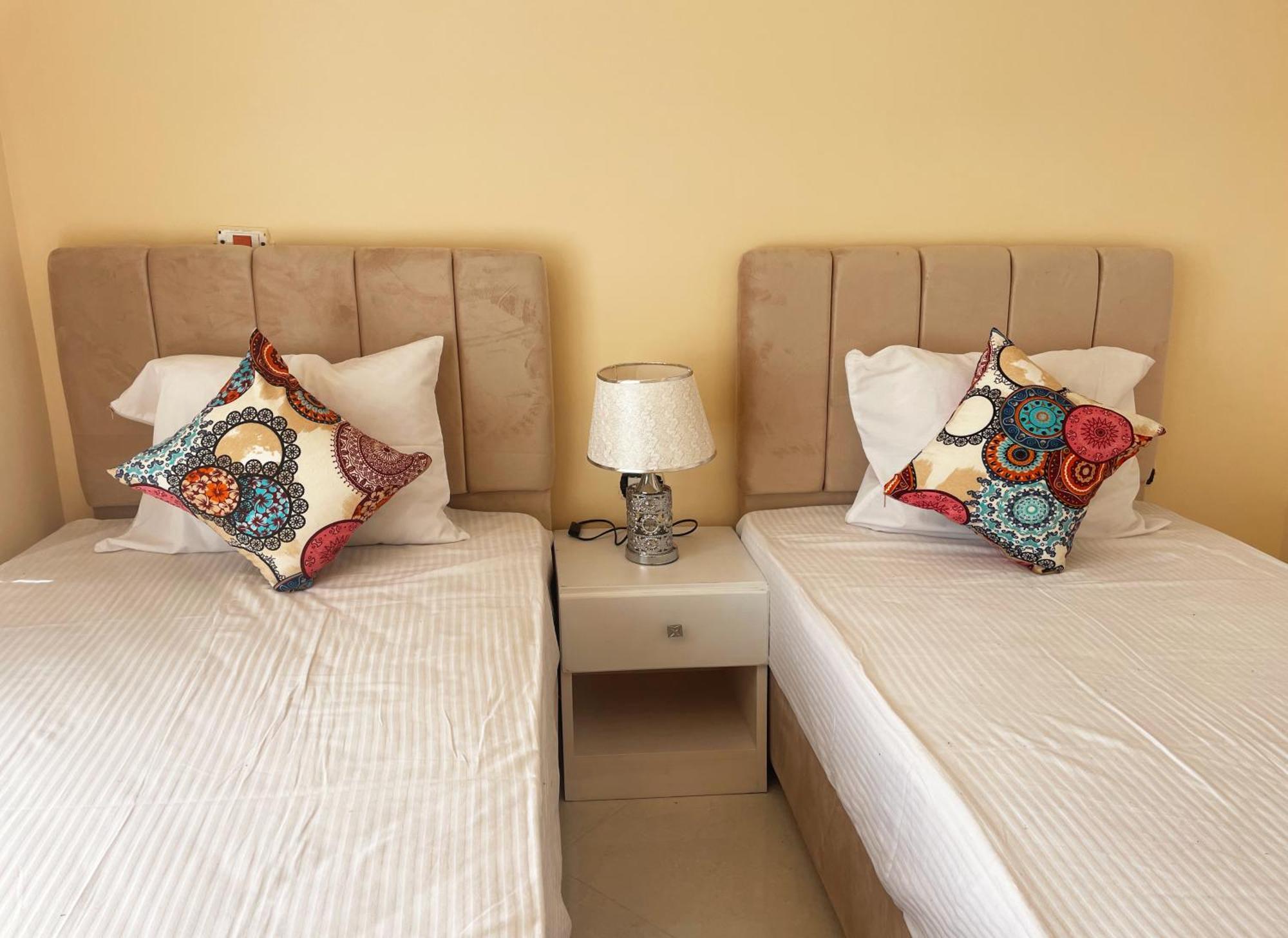 Karima House Otel Luksor Dış mekan fotoğraf